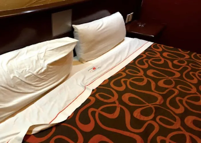 Love hotel Hm Y Suites Plaza 2*