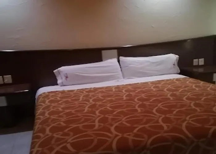 Love hotel Hm Y Suites Plaza 2*